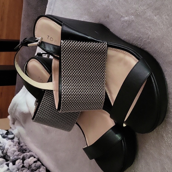 Torrid Wedge Sandals - Picture 2 of 16